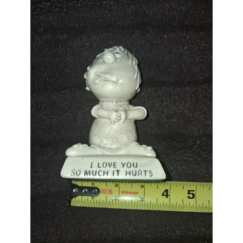 Vintage I LOVE YOU THIS MUCH IT HURTS Russ Berrie 1968 Blue Resin Figurine